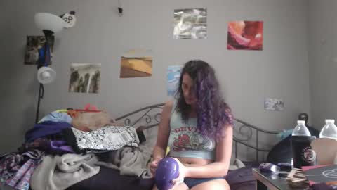 Violet Hooper online show from March 23, 2026, 5:39 pm