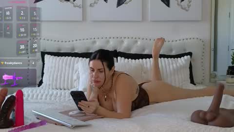 VioletBaby online show from February 11, 2026, 7:19 pm