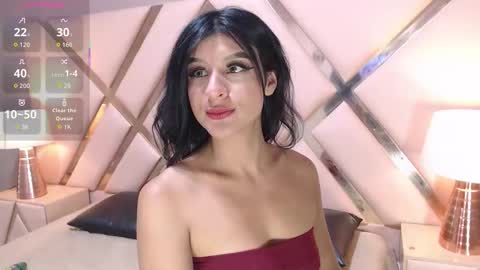 VioletLux online show from October 3, 2025, 10:18 pm