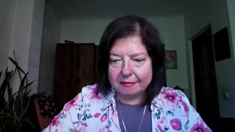 Snapshot of violetpulse chatting on September 21, 2025, 11:34 am violetpulse online show from September 21, 2025, 11:34 am