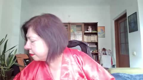 violetpulse online show from November 25, 2025, 8:25 am