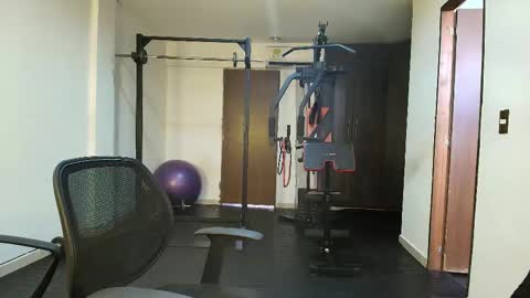 violetroussee online show from September 21, 2025, 3:35 pm