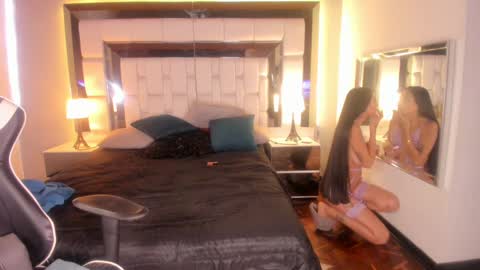 violetskinny online show from February 3, 2025, 6:49 pm