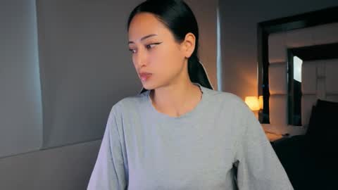 violetskinny online show from March 17, 2026, 8:45 pm