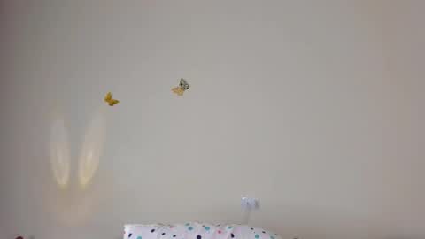 violett_24_ online show from October 18, 2025, 10:54 pm