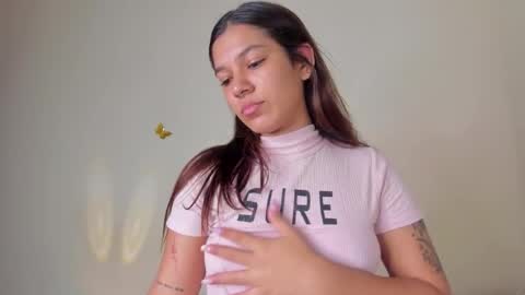 violett_24_ online show from October 22, 2025, 11:26 pm