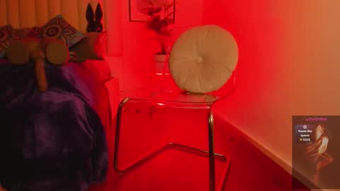 Snapshot of violett__sinclair1 chatting on November 6, 2025, 12:06 pm Violett online show from November 6, 2025, 12:06 pm