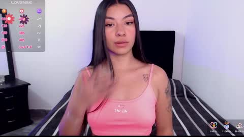 Snapshot of violett_flowers chatting on September 25, 2025, 7:06 pm violeta online show from September 25, 2025, 7:06 pm