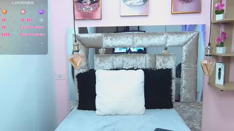 Violeta froz online show from January 7, 2025, 4:37 pm