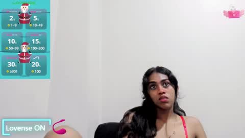 Snapshot of violett_lara chatting on December 25, 2024, 10:05 pm violett online show from December 25, 2024, 10:05 pm