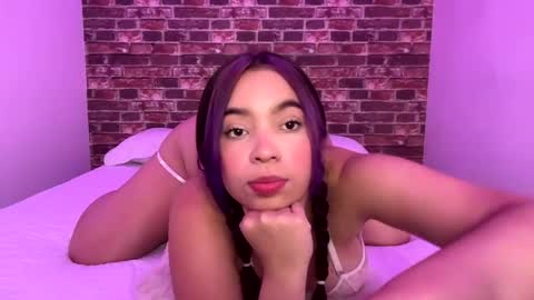 violett_moonx online show from June 9, 2026, 10:21 pm