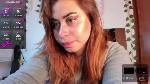 Snapshot of violett_red chatting on February 16, 2025, 2:20 am Violeta online show from February 16, 2025, 2:20 am