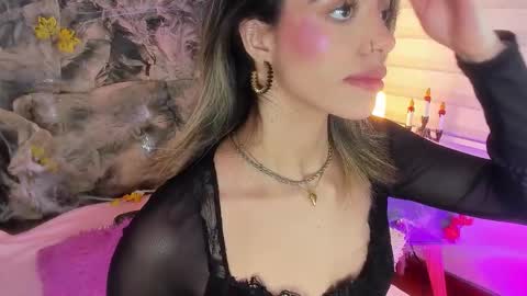 Violetta Ficher online show from October 19, 2025, 5:41 am