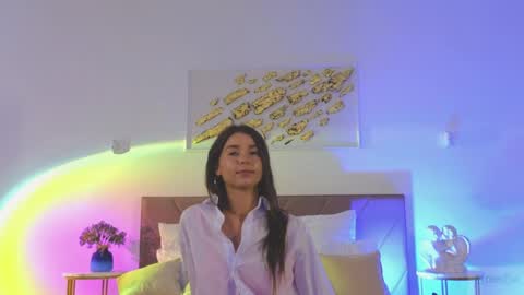 violetta_finch online show from May 14, 2026, 10:22 am