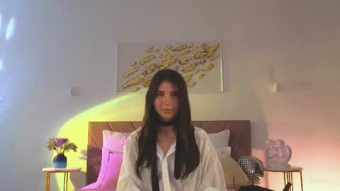 violetta_finch online show from July 11, 2026, 1:03 pm