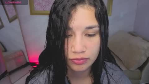 Violetta  online show from May 26, 2026, 3:46 am