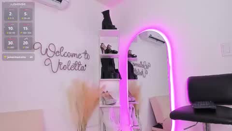 violetta_pretty online show from March 2, 2026, 8:15 pm