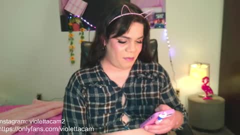 Snapshot of violettacam69 chatting on February 24, 2025, 4:27 am violettacam69 online show from February 24, 2025, 4:27 am