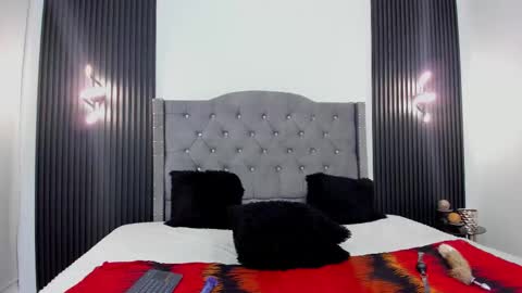 Violetta  online show from December 18, 2025, 4:07 am