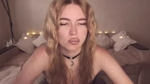 ViolettaOtis online show from July 30, 2026, 3:55 pm