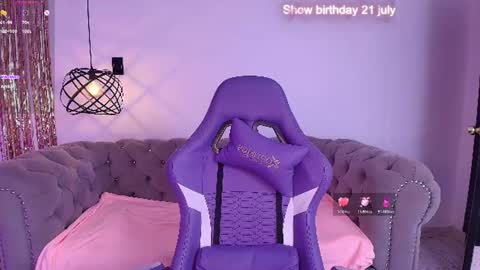 violettenoi online show from July 12, 2026, 7:27 pm