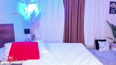 Violett online show from July 5, 2026, 4:07 am