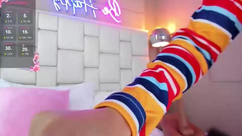 VioletthaRous online show from November 6, 2025, 10:54 pm