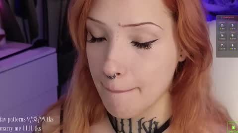 Snapshot of violetvio1ator chatting on October 4, 2025, 4:43 am Dommy mommy online show from October 4, 2025, 4:43 am