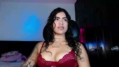  Violet  online show from October 1, 2025, 1:33 am