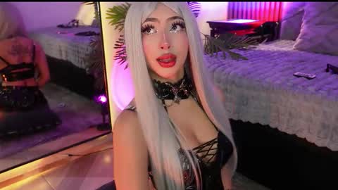 viollettebylyly online show from February 22, 2026, 12:47 pm