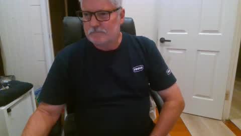 viper654321 online show from October 8, 2025, 8:01 am