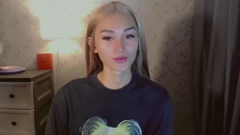 Pearl online show from December 1, 2025, 2:49 am