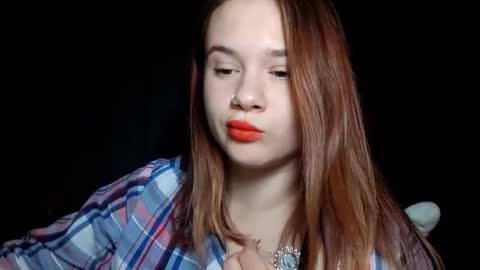 Mia online show from October 8, 2025, 4:26 pm