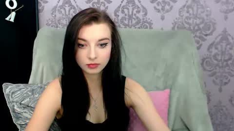 VirginLuna online show from July 6, 2026, 7:27 pm
