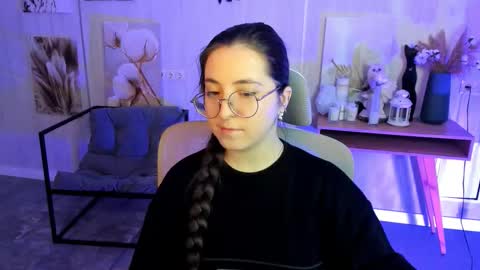 Snapshot of virtualvoyant chatting on November 14, 2025, 4:44 am your love online show from November 14, 2025, 4:44 am