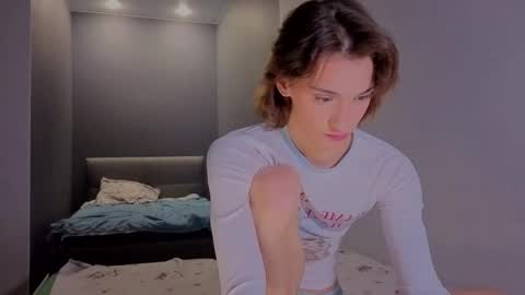 vitahoins online show from November 4, 2025, 9:03 pm