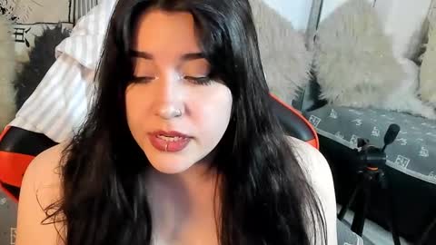 Snapshot of vitaxviper chatting on October 24, 2025, 9:55 pm Vit a Viper online show from October 24, 2025, 9:55 pm