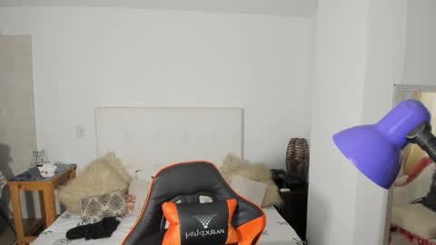 Snapshot of vitaxviper chatting on November 26, 2025, 9:27 pm Vit a Viper online show from November 26, 2025, 9:27 pm