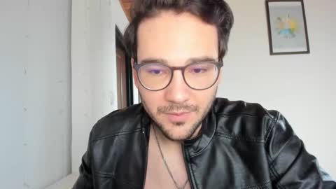 Vito Ferrer online show from February 9, 2026, 12:31 pm