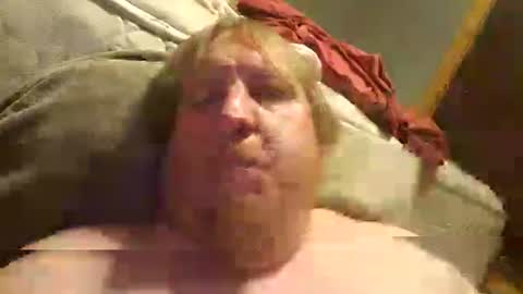 Snapshot of vitodad70 chatting on January 6, 2025, 1:53 am vitodad70 online show from January 6, 2025, 1:53 am