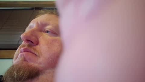 Snapshot of vitodad70 chatting on February 1, 2025, 6:08 pm vitodad70 online show from February 1, 2025, 6:08 pm