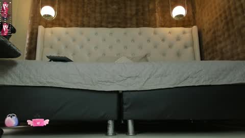 VittaaaPlease help me with your thumbs up its important  online show from January 17, 2025, 4:36 pm