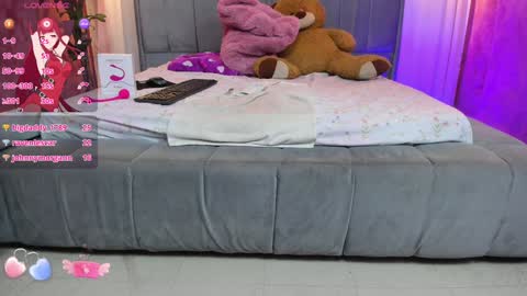 VittaaaPlease help me with your thumbs up its important  online show from January 30, 2025, 5:28 pm