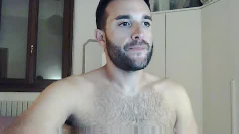 vittorio20cm online show from October 14, 2025, 10:54 pm