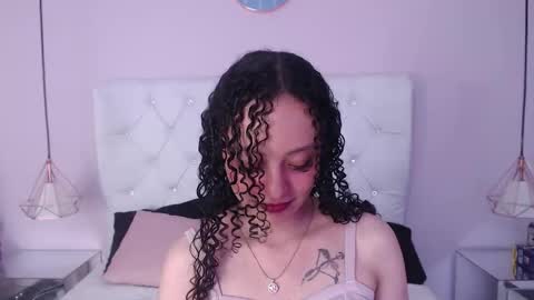 Vivi online show from October 5, 2025, 2:54 am