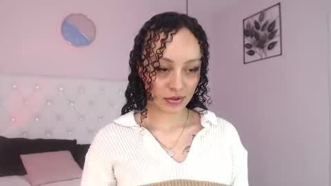 Vivi online show from October 14, 2025, 3:29 am