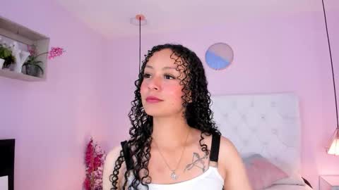 Vivi online show from January 19, 2026, 4:38 am