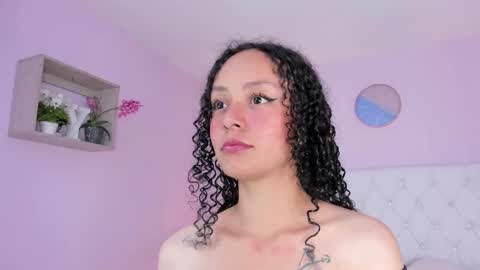 Vivi online show from February 1, 2026, 3:38 am