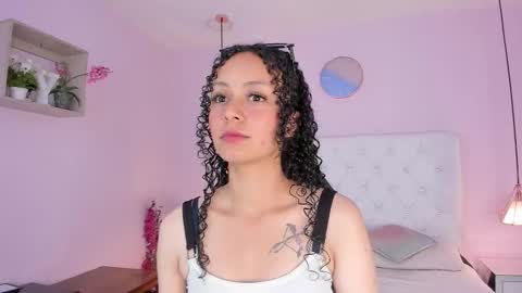 Vivi online show from February 8, 2026, 3:21 am