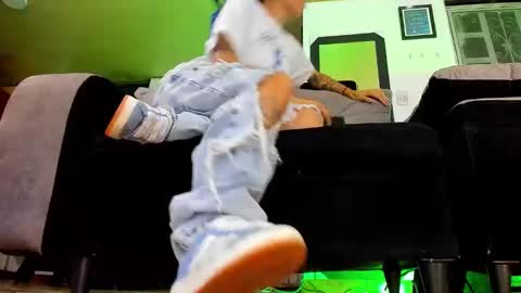 Snapshot of vivi_honey_ chatting on October 2, 2025, 12:17 am IGkarol navarret3 online show from October 2, 2025, 12:17 am